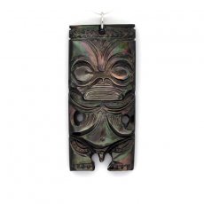 Pendentif Tiki en nacre de Tahiti