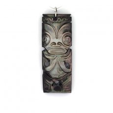 Pendentif Tiki en nacre de Tahiti