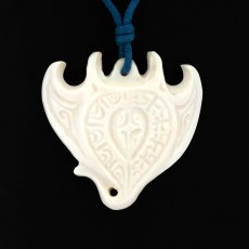 Pendentif Raie Manta en Os